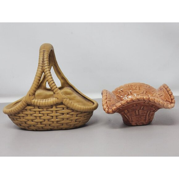 Vintage Ceramic Basket Set With Handle & Woven Design One Is Signed - Picture 4 of 11